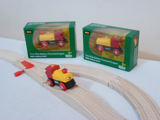 Kolorowa lokomotywa Brio