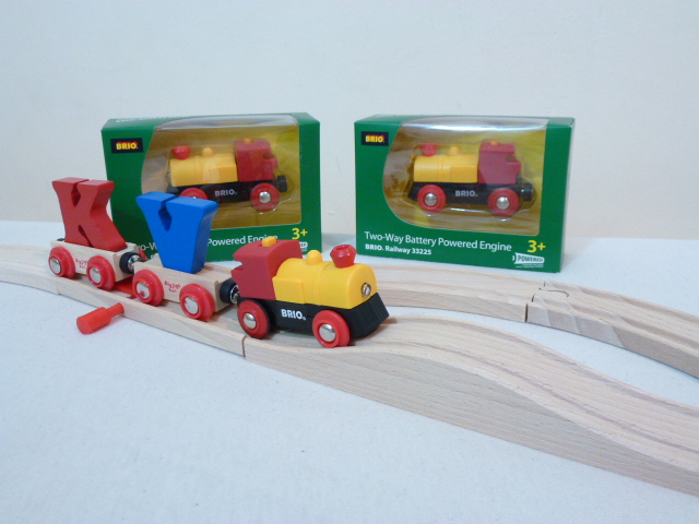 Kolorowa lokomotywa Brio