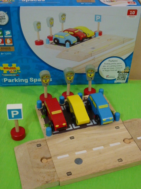 Parking z autkami (pasują też do torów)