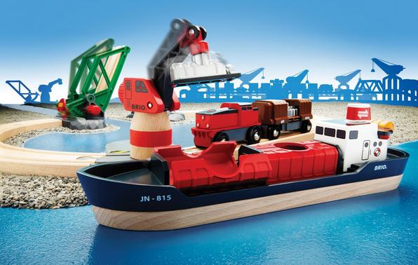 Port przeładunkowy - Wielka makieta ze statkiem